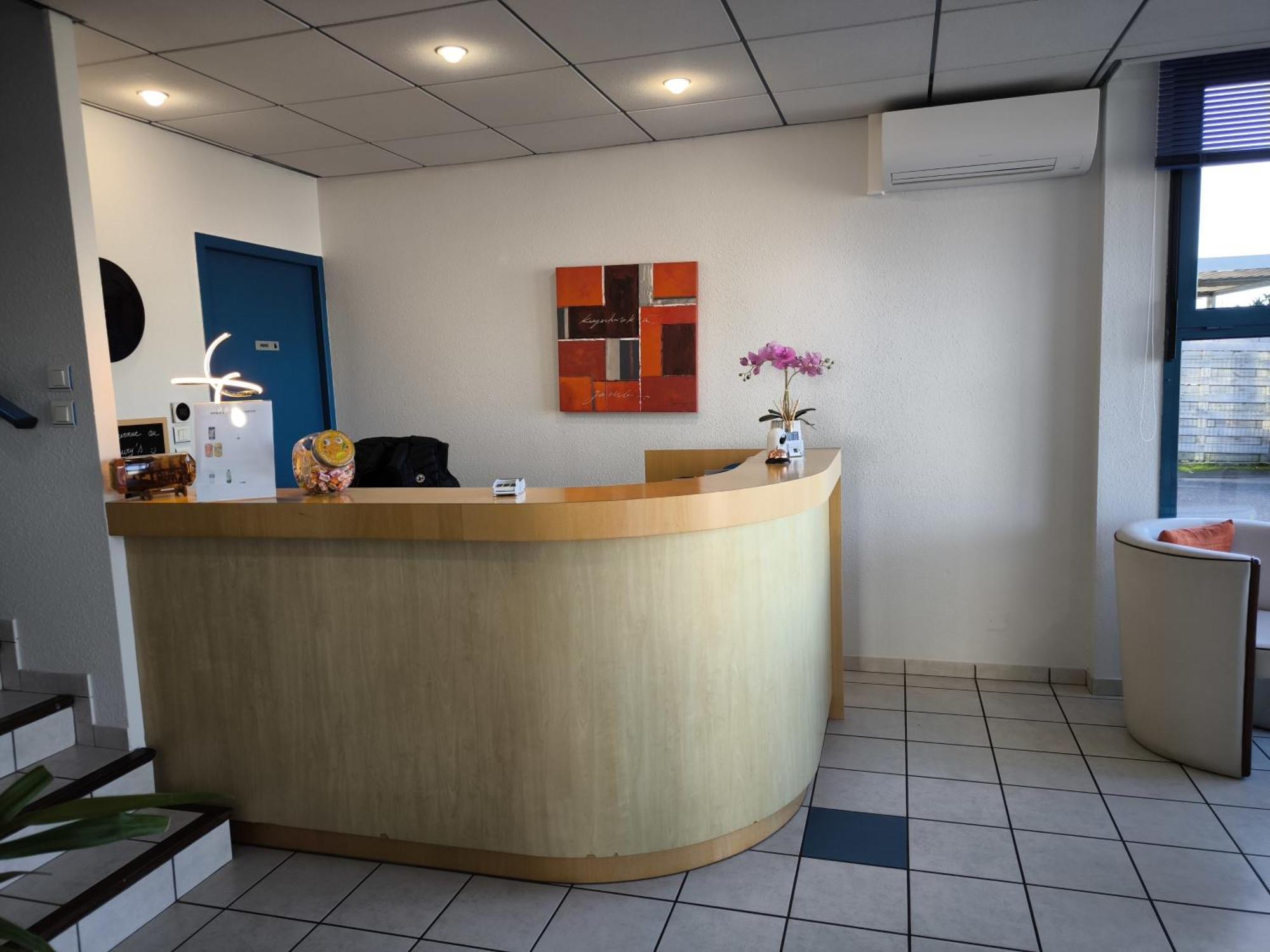 Hotel Le Laury'S Onet-le-Chateau Ngoại thất bức ảnh