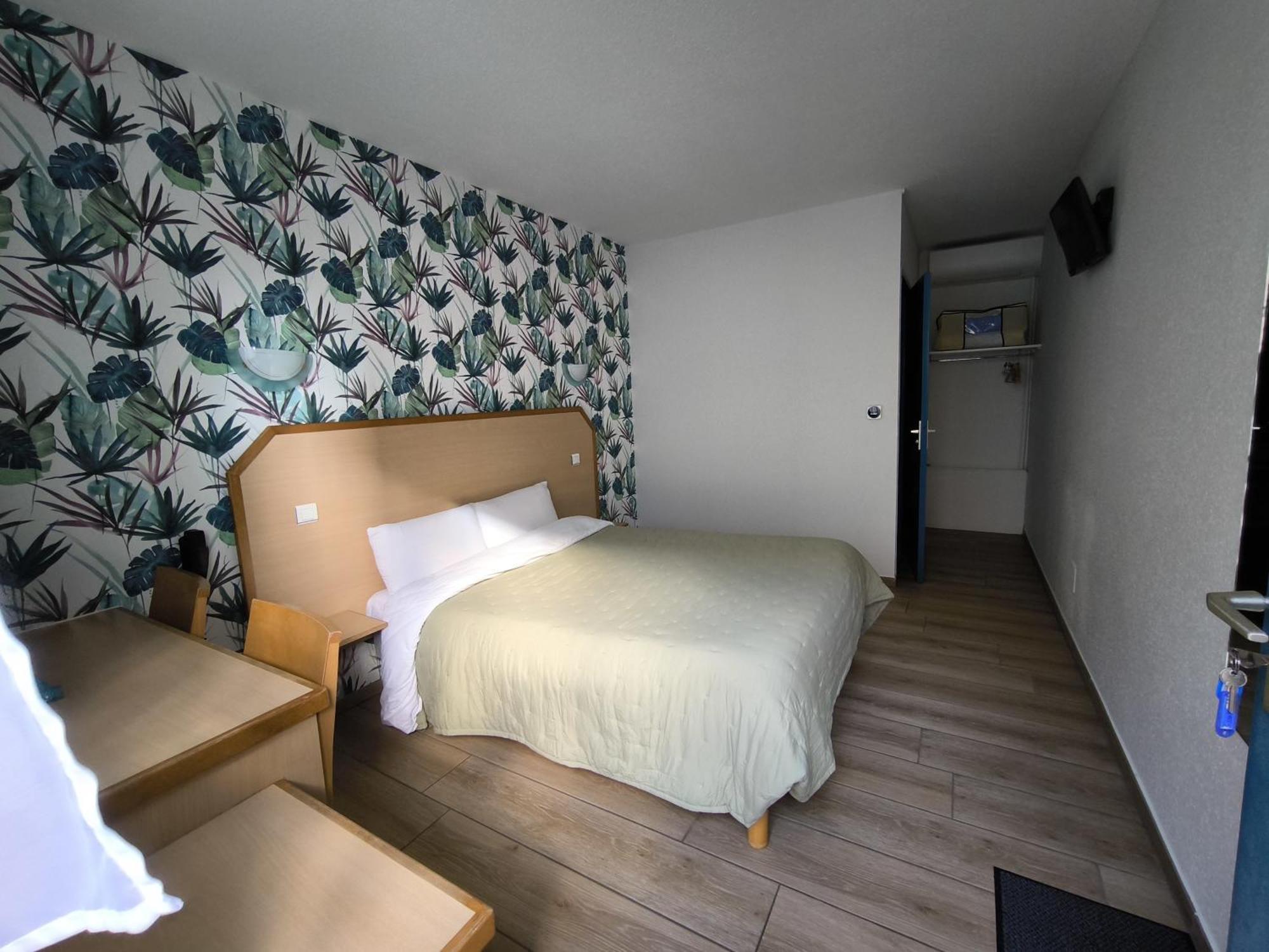 Hotel Le Laury'S Onet-le-Chateau Ngoại thất bức ảnh